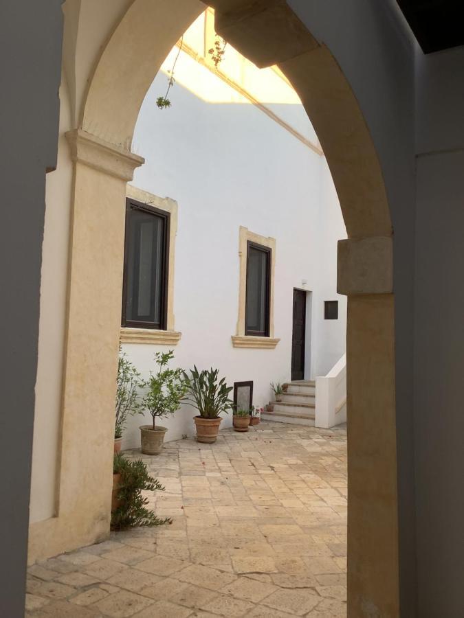 Bed and Breakfast Palazzo Cariddi Нардо Экстерьер фото